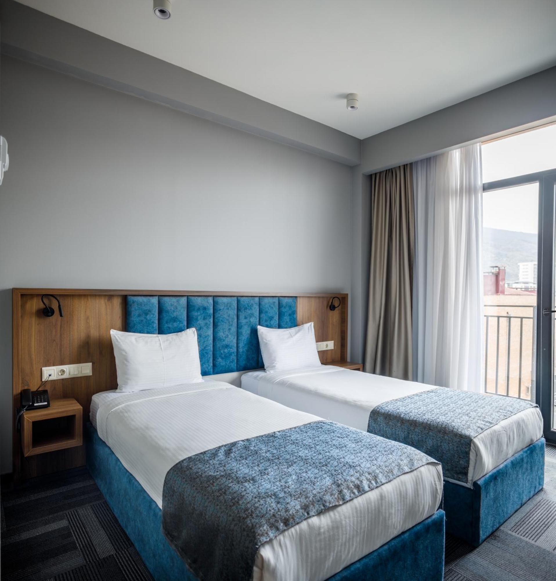 Address Inn Tiflis Dış mekan fotoğraf